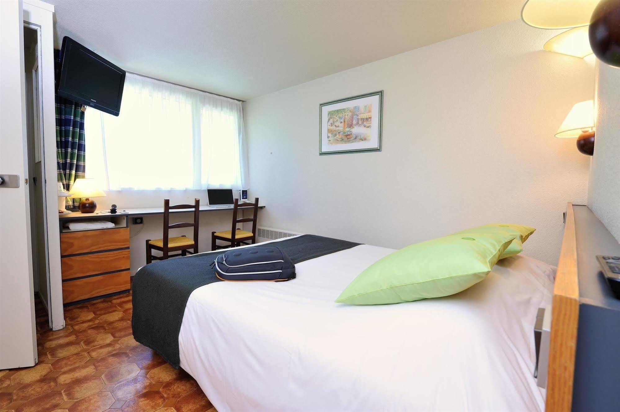 Brit Hotel Confort Nancy Lunéville Eksteriør bilde