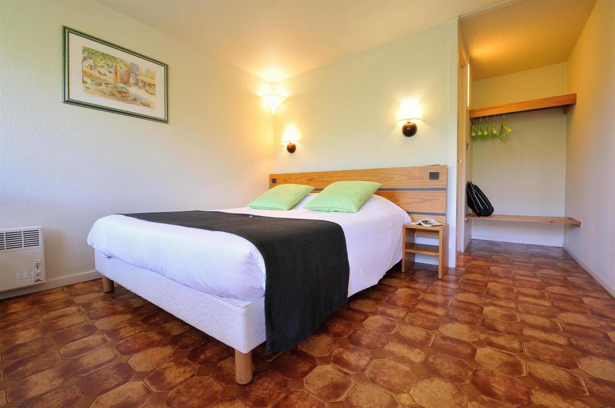 Brit Hotel Confort Nancy Lunéville Eksteriør bilde